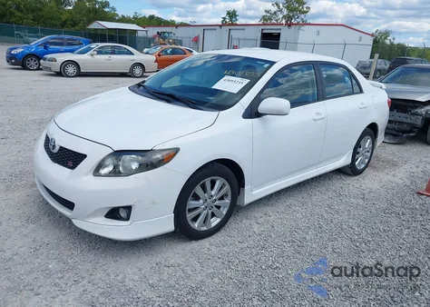 2010 Toyota Corolla S из США, поврежденный, VIN 1NXBU4EE2AZ349658